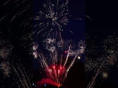 Chinesische Feuerwerksschüsse Pyrotechnik Party Festival Kuchen Feuerwerk Salute 2024