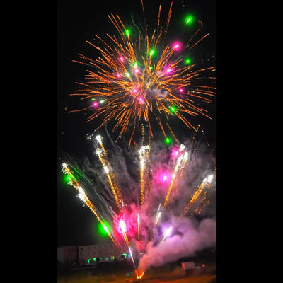 Liuyang Fabrik Großhandel Pyrotechnik Chinesische Outdoor-Kuchen Feuerwerk für die Feier des Festivals