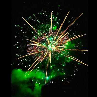 Chinesische 168 Schüsse Farbenfrohe Himmel Verbraucherkuchen Feuerwerk für die Feier im Freien
