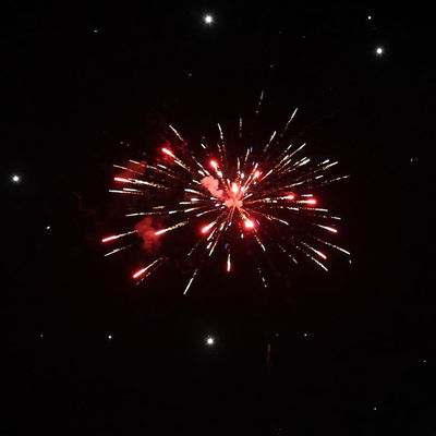 Chinesisches Kuchenfeuerwerk 62 Schusskuchenfeuerwerk zum Feiern Freiluftwerk