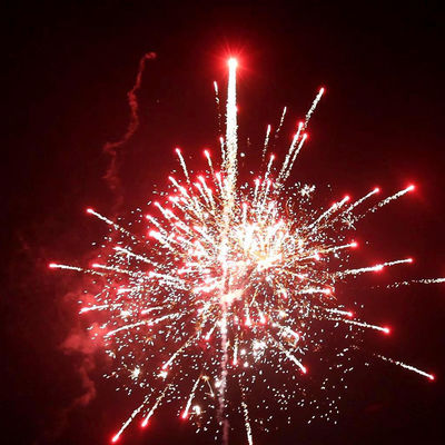 Chinesische 138 Schüsse Farbenfrohe Himmel Verbraucherkuchen Feuerwerkskörper Pyrotechnik zum Feiern im Freien