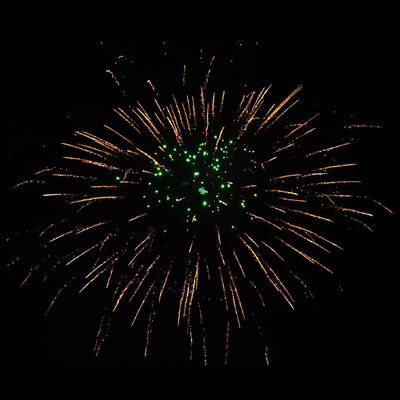 Chinesisch 2,75 Zoll 36 Schüsse Verbraucherkuchen Feuerwerk 1,4 Pro Feuer Crackers Kuchen Feuerwerk Pyrotechnik für Neujahr