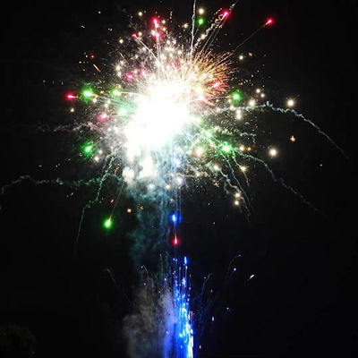 Custom Pyrotechnik 100 Schuss Feuerwerk