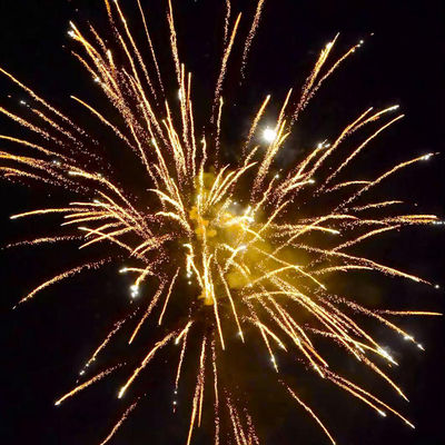 Chinesisches Großhandelshandwerk für Feuerwerkskörper 500G 20 Schüsse Kuchenfeuerwerk aus Liuyang 2025 Kuchenfeuerwerk für Neujahr