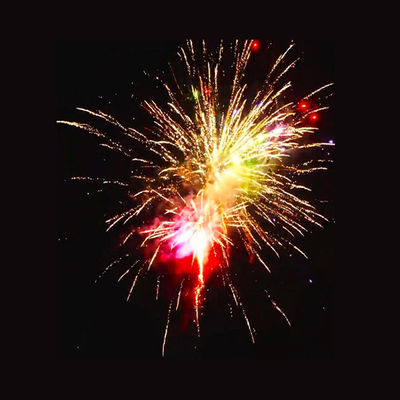 Chinesische Fuochi D'Artificio Großhandel Pyrotechnik 128 Schüsse Verbraucherkuchen Feuerwerk Feuerwerk Pyrotechnik zum Feiern