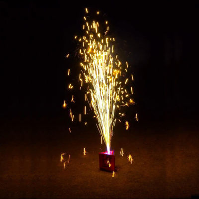 1.4G chinesisches Feuerwerk im Freien Großhandel Dreiecksbrunnen komisches Spielzeug Feuerwerk für Hochzeit Neujahrsfeier Feier