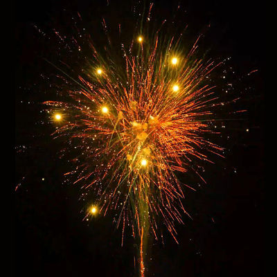 Liuyang Fabrik Großhandel kundenspezifische 100 Schüsse Pyrotechnik Verbraucherkuchen Feuerwerk für Neujahrsveranstaltungen Festfeier