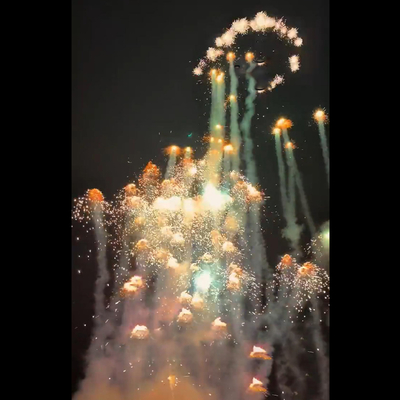 Chinesische Mandarin Großhandel Spielzeug Feuerwerk Rotierende Fliegende Quallen Geformte Feuerwerk Mit Ring Feuerwerk Pyrotechnik Neujahr